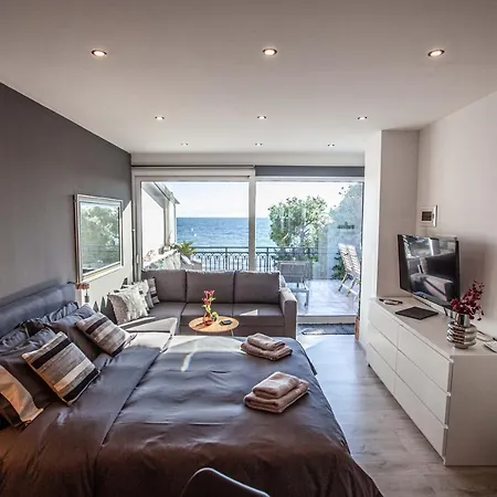 Apartment Kalafatis *