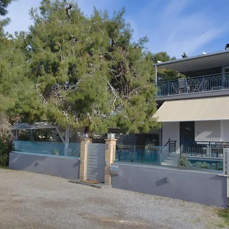 Kalafatis Apartment Itea